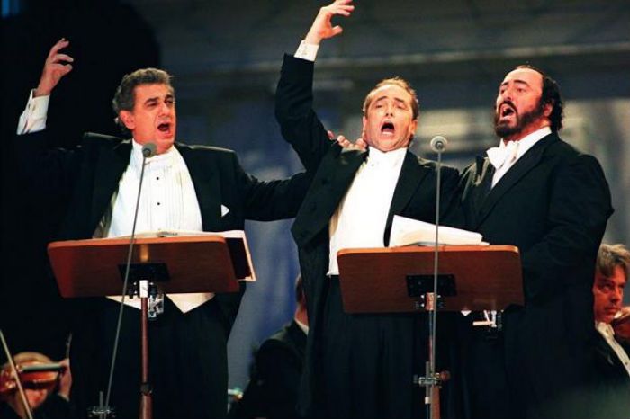 Les Trois Ténors Carreras Domingo Pavarotti In Concert José Carreras, le troisième dieu du stade | Forum Opéra
