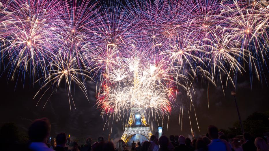 Concert de Paris le 14 Juillet au ChampdeMars citoyens ! Forum Opéra