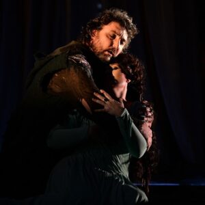 Ludovic Tézier (Athanaël), Marina Rebeka (Thais) © 2021 - Alain Hanel - OMC