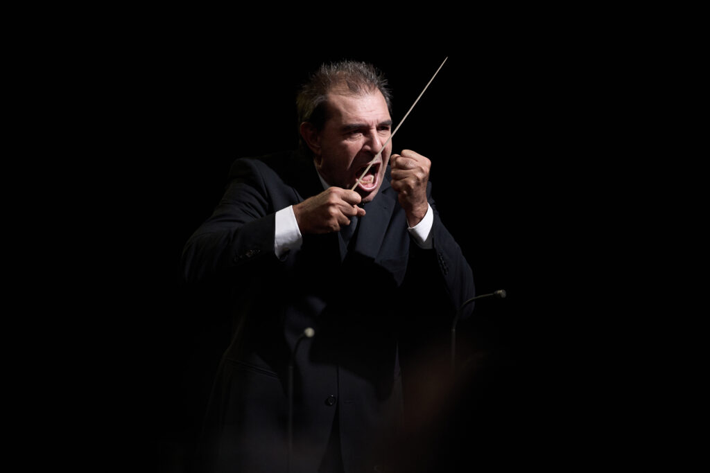 Daniele Gatti dirigeant le Requiem de Verdi à Verbier le 17 juillet 2023 © Agnieszka Biolik