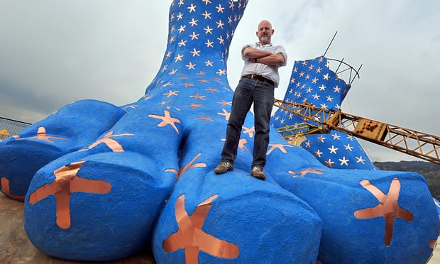 Paul Brown dans le décor d'Aida à Bregenz © DR