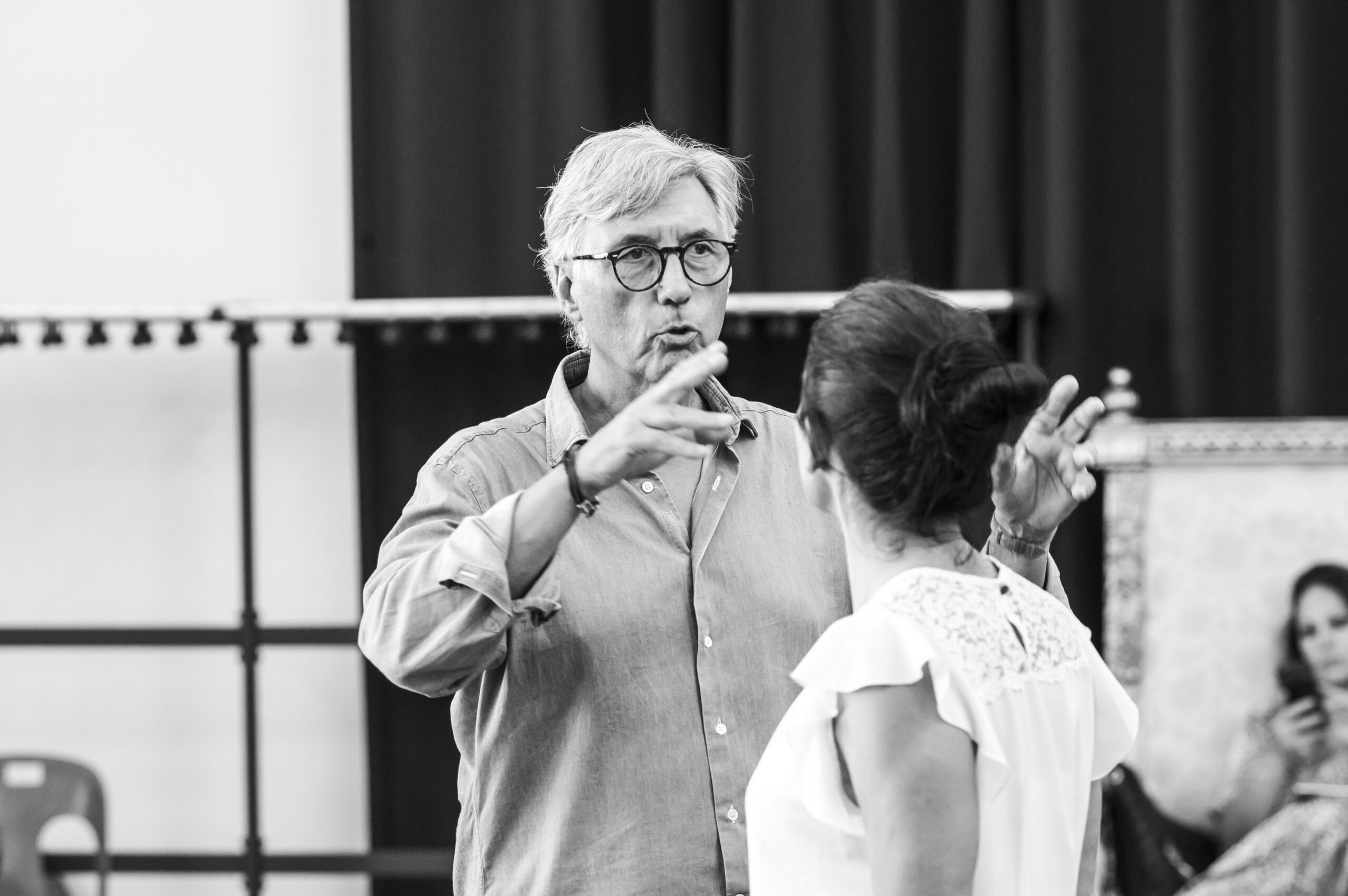 Nino Machaidze et Jean-Louis Grinda durant les répétitions d'Idomeneo à l'Opéra Royal de Wallonie-Liège. © Jonathan Berger/ORW.