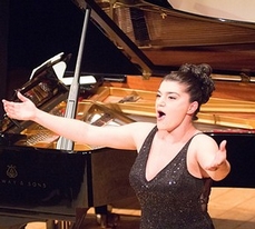 Anna Kazyan, grand prix de la 3e édition du concours international de bel canto Vincenzo Bellini © DR