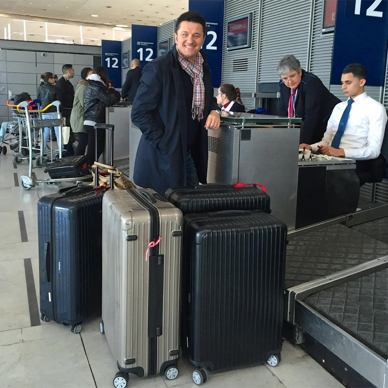 Piotr Beczala à l'aéroport de Paris © DR