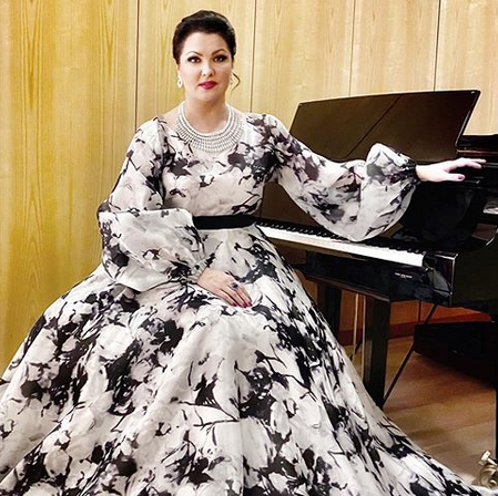 Robe Daniela de Souza portée pour le concert de Berlin © Anna Netrebko / Instagram