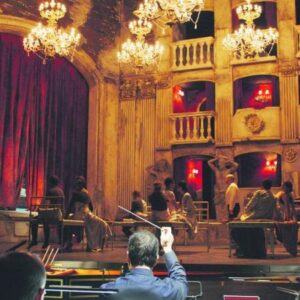 Le décor des Indes galantes à Genève © DR
