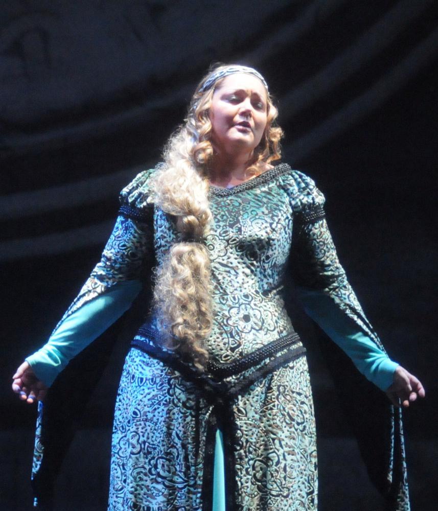 Catherine Hunold en Isolde © DR