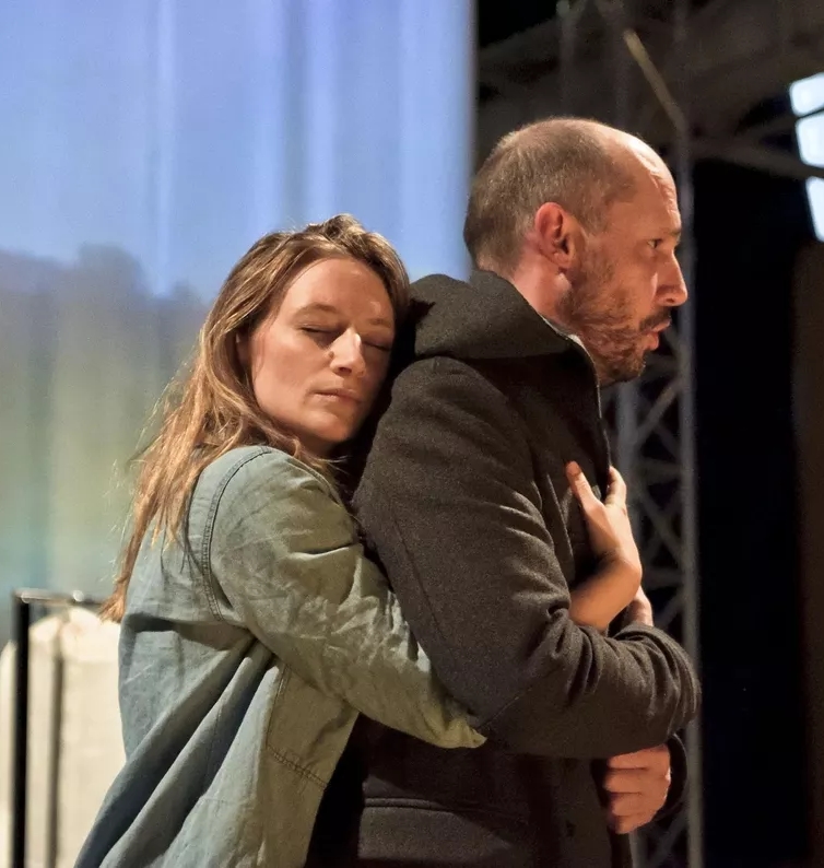 Sabine Devieilhe (Ophélie) et Stéphane Degout (Hamlet) © Stéfan Brion