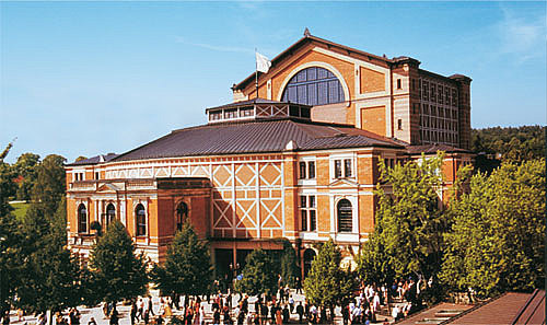 Le Festspielhaus de Bayreuth - © bayreuth.de