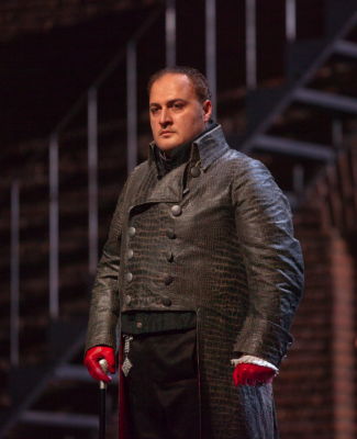 George Gagnidze en Scarpia au Metropolitan Opera de New York © 2009 Ken Howard