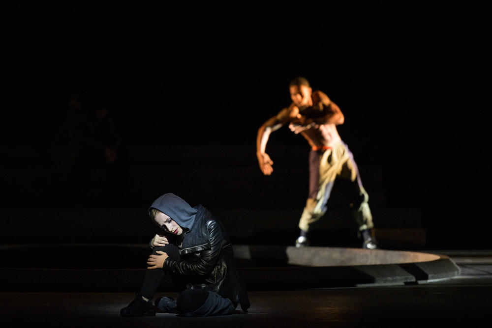 Sabine Devieilhe dans Les Indes Galantes, mise en scène de Clément Cogitore à la Bastille © Little_Shao/Opera national de Paris