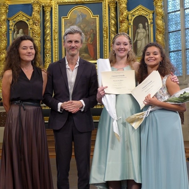 S. d'Oustrac, Vincent Dumestre et les lauréates © Sylvie Cochet