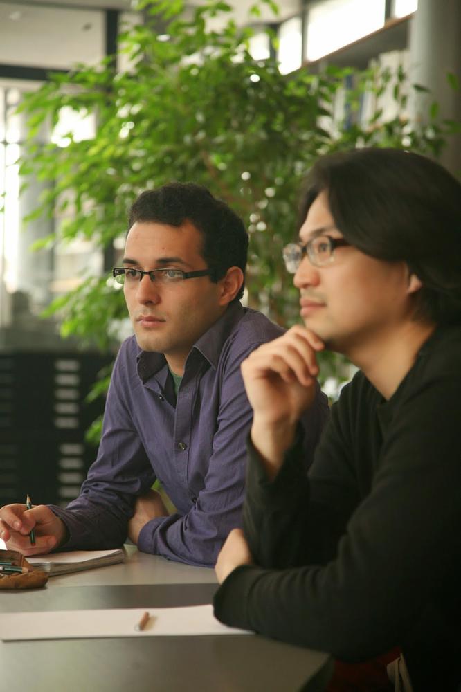 Benjamin Attahir, compositeur, et Satoshi Kubo, pianiste et chef de chant © A. Bétry