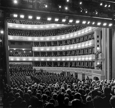 Réouverture du Staatsoper le 5 novembre 1955 © DR